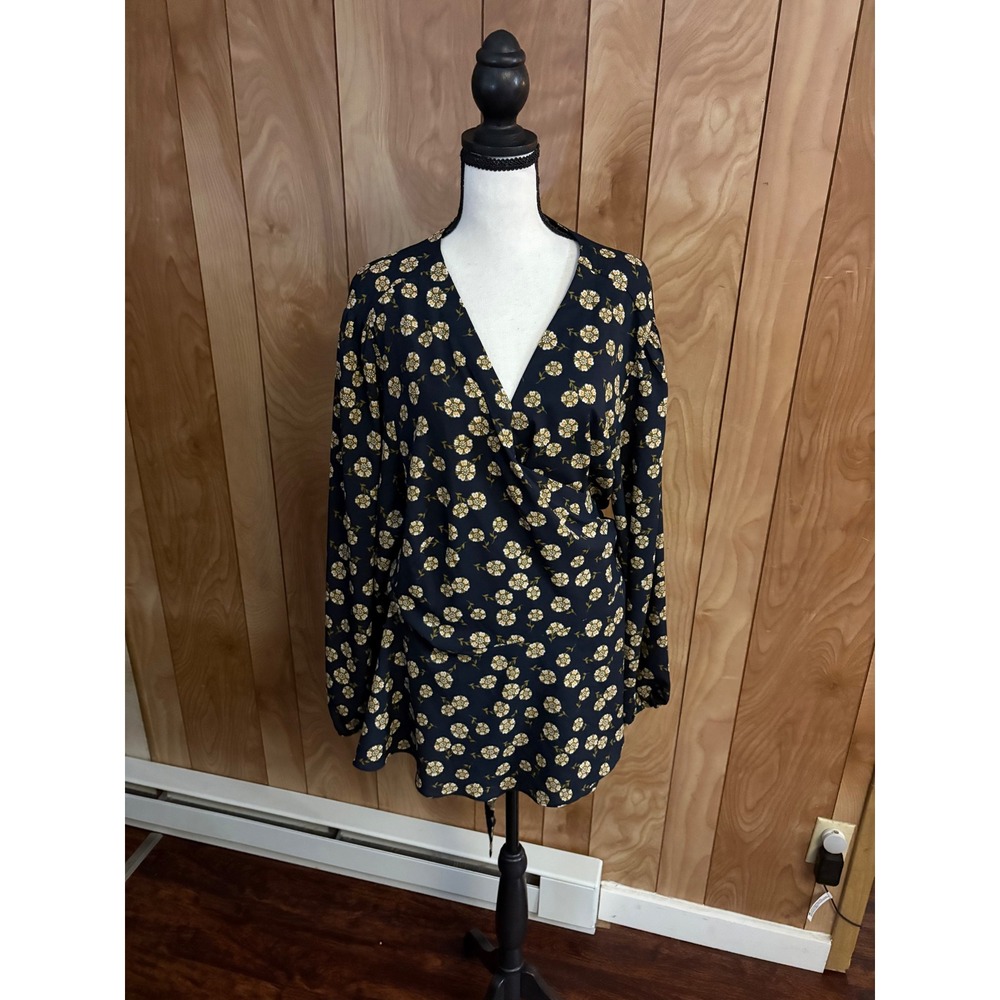 LOFT Plus Navy Blue Floral Wrap Top V-Neck Tie Waist Blouse Size 26